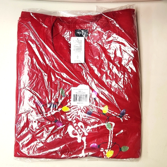 ❤️NWT VINTAGE TORRID SWEATER - DANCING SKELETON HOLIDAY CHRISTMAS LIGHTS TREE - Picture 8 of 16